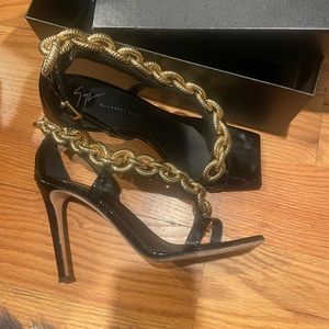 Black, Giuseppe heels, patent leather and gold chain buckle, sz 40, worn twice